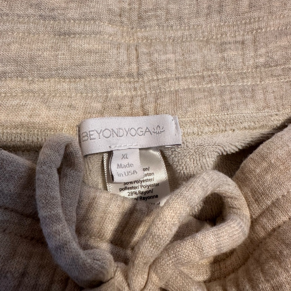 Beyond Yoga Beige Sweatpants